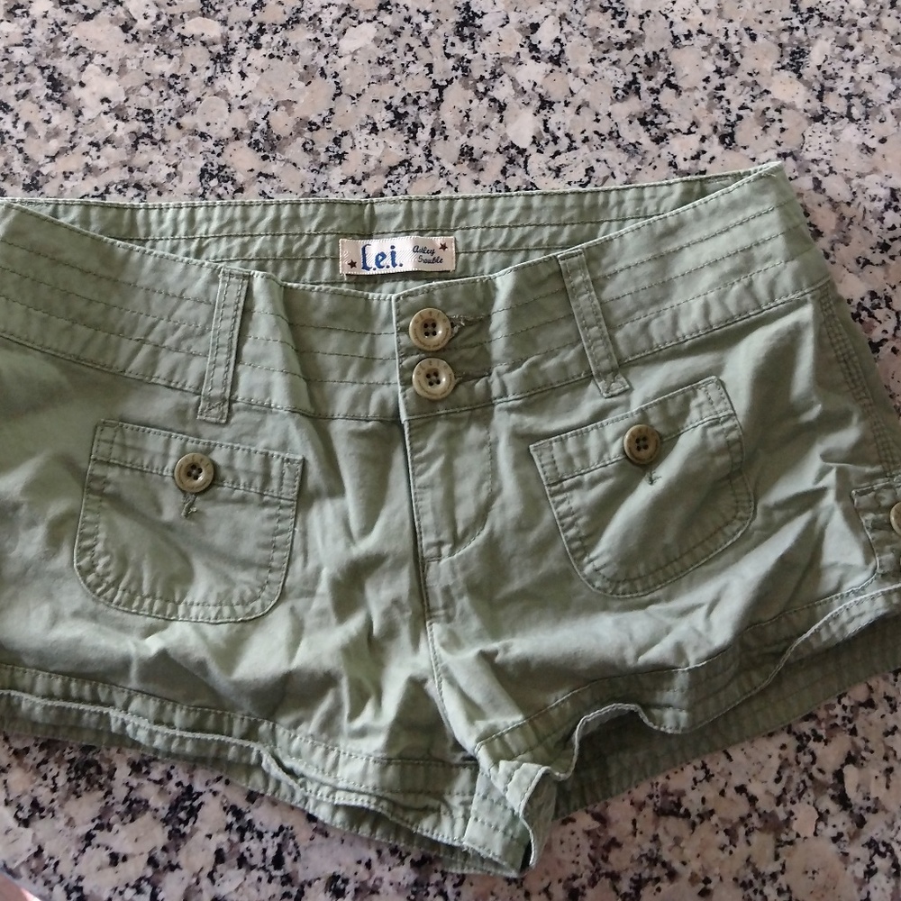 Olive green khaki short shorts size 7